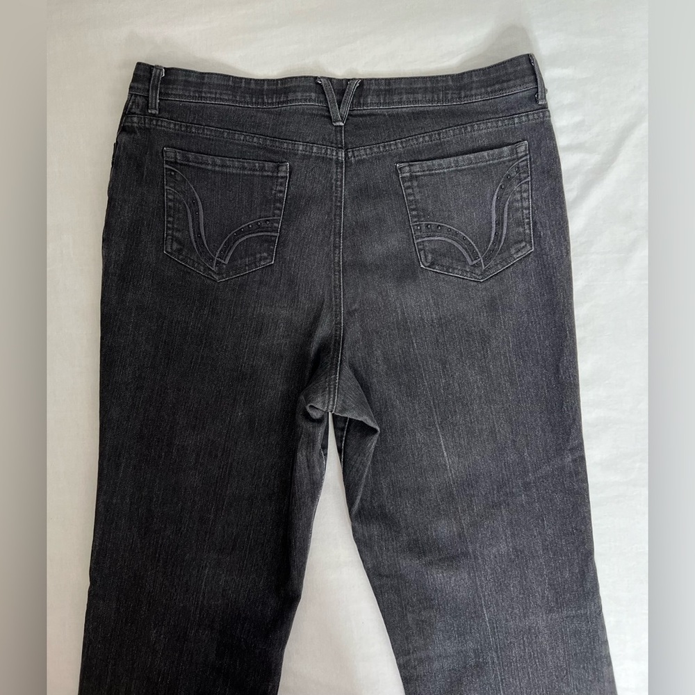 Gloria Vanderbilt Straight Leg Jeans Women's 18 Average Black 5-Pocket High Rise - Picture 6 of 10